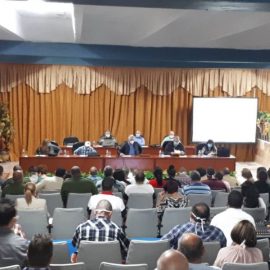 Díaz-Canel en Sancti Spíritus: un gobierno con el oído pegado a la tierra Díaz-Canel en Sancti Spíritus: un gobierno con el oído pegado a la tierra