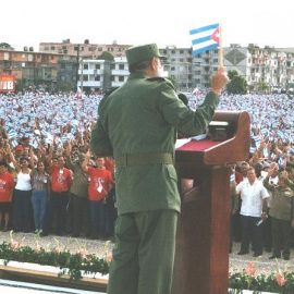 Fidel es la Patria, ¡Fidel es de todos! Fidel es la Patria, ¡Fidel es de todos!