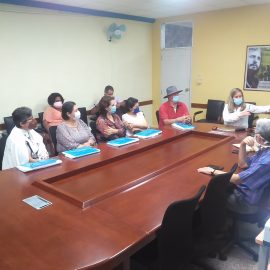 Apicultores del Valle de Santiago, Guanajuato, en intercambio de conocimientos y experiencias con la UNISS Apicultores del Valle de Santiago, Guanajuato, en intercambio de conocimientos y experiencias con la UNISS