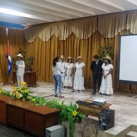 Rindió tributo la UNISS al reinicio de la gesta independentista Rindió tributo la UNISS al reinicio de la gesta independentista