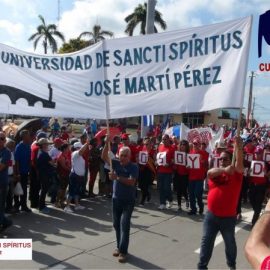La UNISS este Primero de Mayo (Precisiones para el desfile) La UNISS este Primero de Mayo (Precisiones para el desfile)