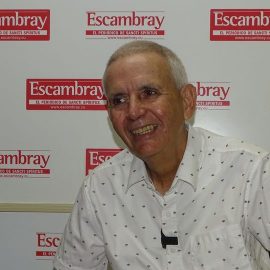 Premio UNEAC para profesor de la UNISS Premio UNEAC para profesor de la UNISS