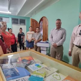 Recibe el CRAI valiosa donación de la Universidad alemana de Eberswalde Recibe el CRAI valiosa donación de la Universidad alemana de Eberswalde