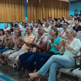 El Apóstol sigue vivo en nosotros El Apóstol sigue vivo en nosotros