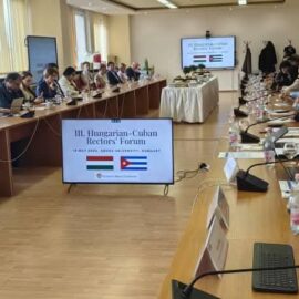 Participa rector de la UNISS en III Reunión de Rectores Cuba-Hungría Participa rector de la UNISS en III Reunión de Rectores Cuba-Hungría